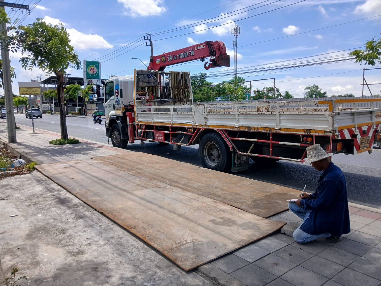 เช่าแผ่นเหล็ก